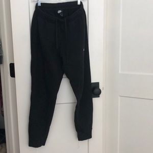 black nike sweats